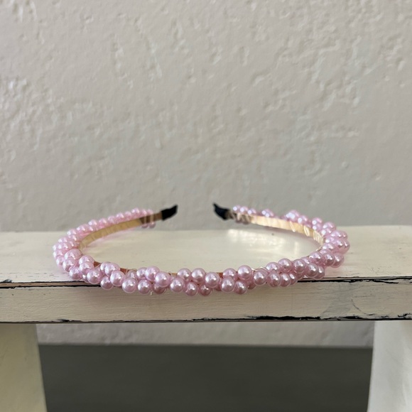 Light Pink Pearl Bead Two Double Strand Layered Twist Pattern Classic Headband - Picture 7 of 8